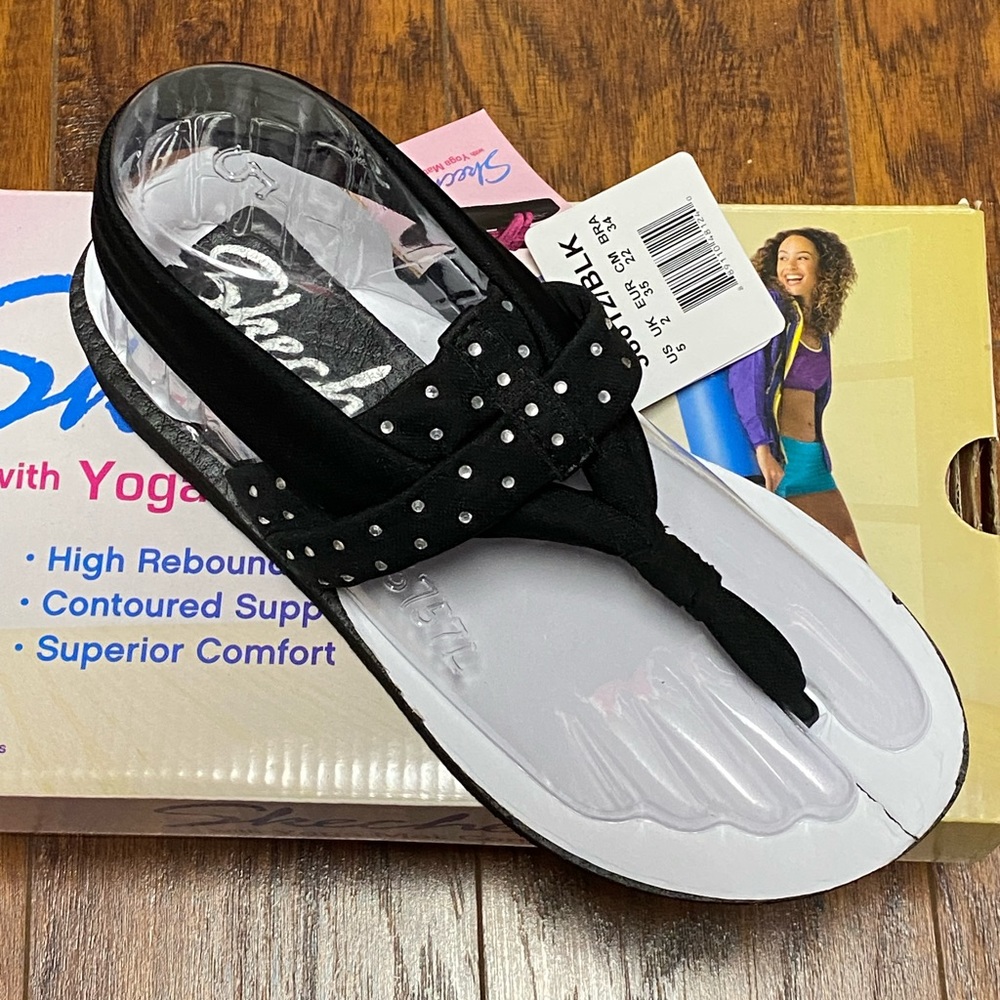 Black Skechers Sandals with Yoga Mat Comfort - Picture 3 of 8